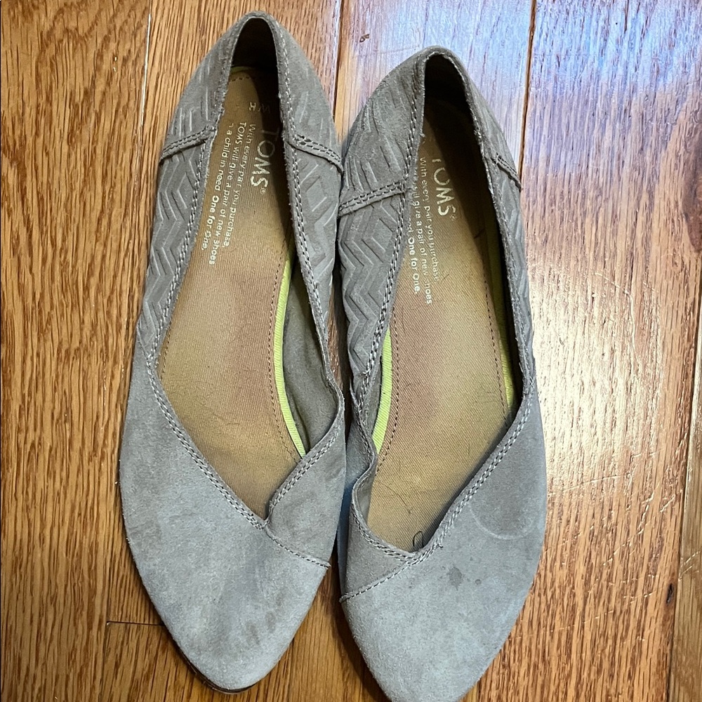 Toms Women's Suede Gray Loafers